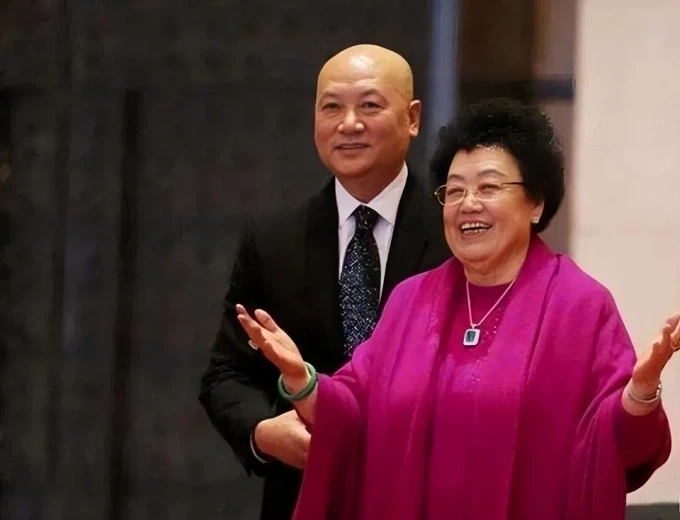 Khối tài sản khủng vợ tỷ phú của Trì Trọng Thụy để lại Khối tài sản khủng vợ tỷ phú của Trì Trọng Thụy để lại