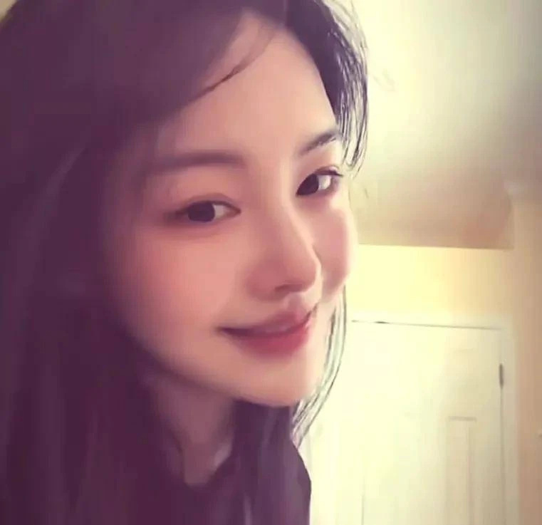 Không ai dám nhìn vào mặt của Trịnh Sảng