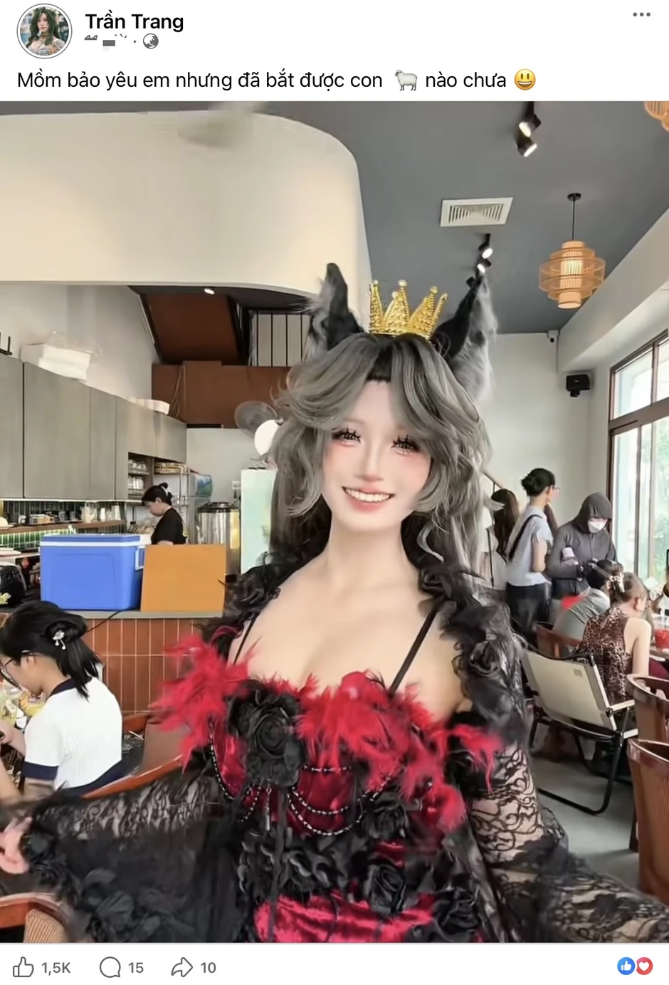 Không ngại lộ khuyết điểm, nữ Coser công khai mặt mộc trước khi trang điểm, kết quả sau cùng mới là thứ khiến dân mạng "bùng nổ"