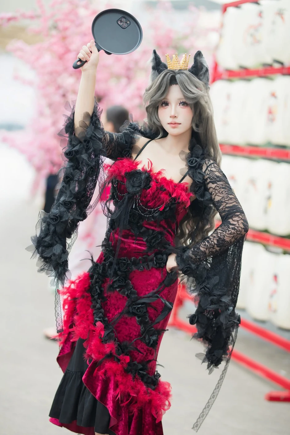 Không ngại lộ khuyết điểm, nữ Coser công khai mặt mộc trước khi trang điểm, kết quả sau cùng mới là thứ khiến dân mạng "bùng nổ"