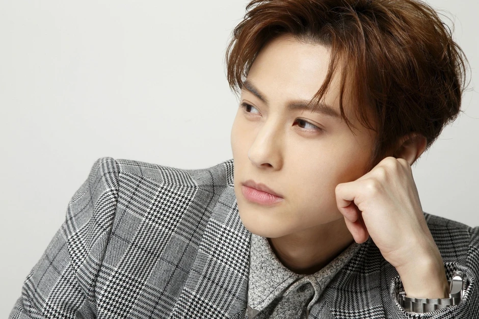 Không phải tin đùa ngày Cá tháng 4: Nam diễn viên bị còng tay, bắt giữ khẩn cấp