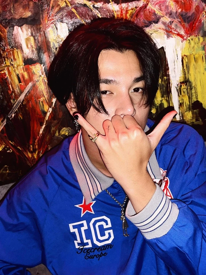 Khương Lê: Cao 1m86, từng là cầu thủ bóng rổ