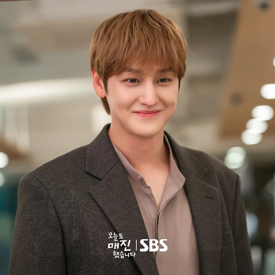 Kim Bum uống thuốc trường sinh à?
