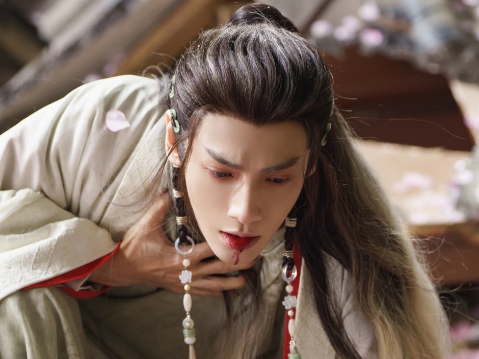 La Vân Hi và Dương Tuyết giống nhau kinh khủng