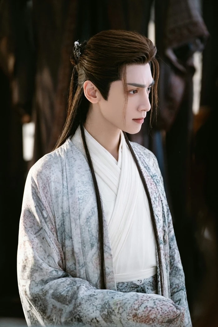 La Vân Hi và Dương Tuyết giống nhau kinh khủng