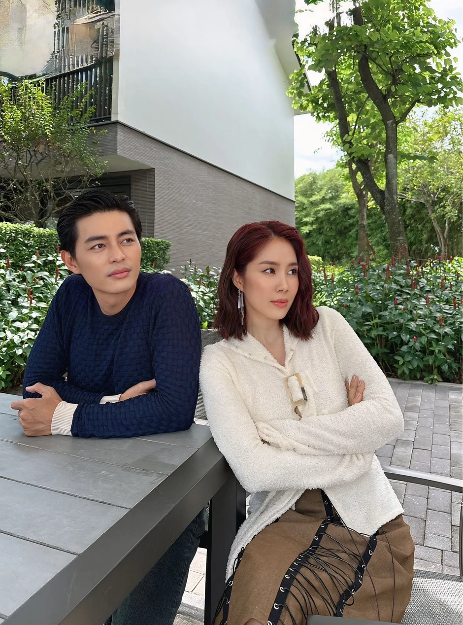 Lê Phương đang khiến cả nước khổ sở Lê Phương đang khiến cả nước khổ sở