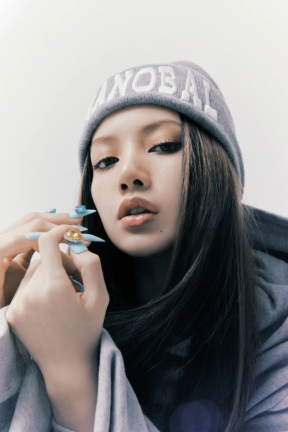 Lisa ở Coachella quá đẹp, nhưng giọng hát thì dở