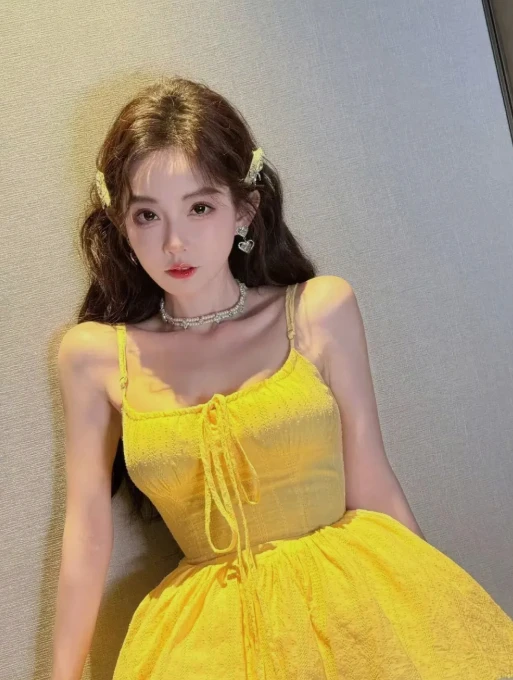 Livestream với mặt mộc, nữ streamer bị "tổng tấn công" và màn đáp trả gay gắt