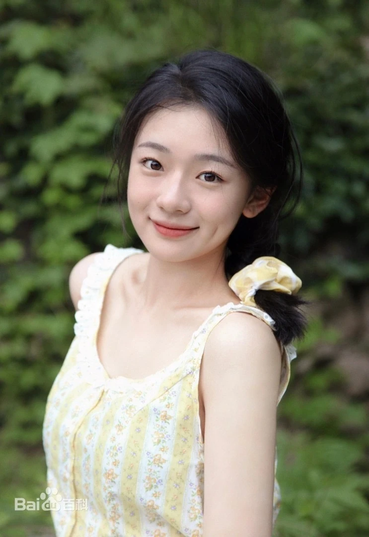 Mỹ nhân 2002 dạy cho Lâm Tâm Như, Châu Tấn một bài học Mỹ nhân 2002 dạy cho Lâm Tâm Như, Châu Tấn một bài học