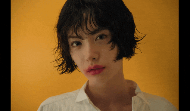 Mỹ nhân đẹp nhất thế giới phát điên vì 1 người đàn ông, ánh mắt càng nhìn càng ám ảnh