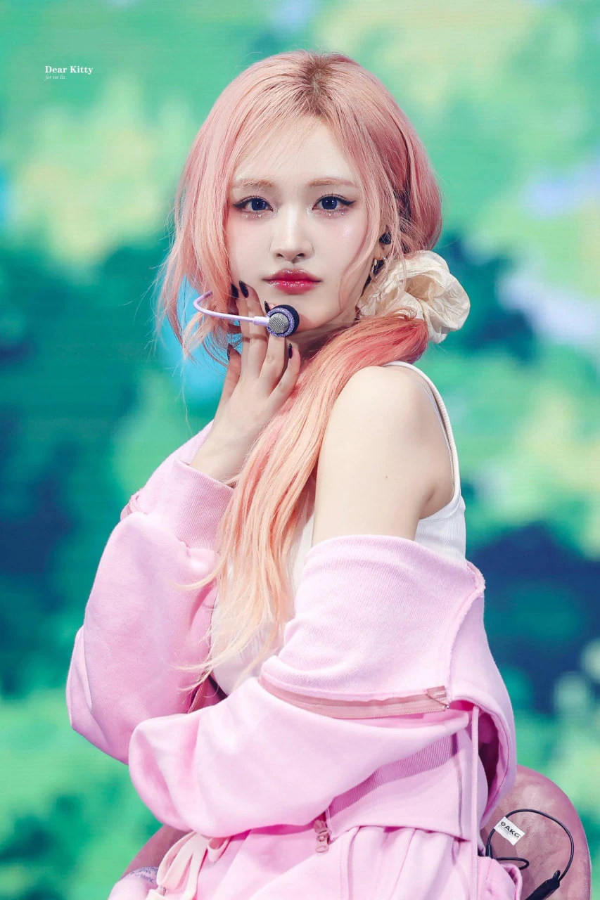 Mỹ nhân lột xác ngoạn mục sau 2 năm, "vịt hoá thiên nga" đến mức không nhận ra