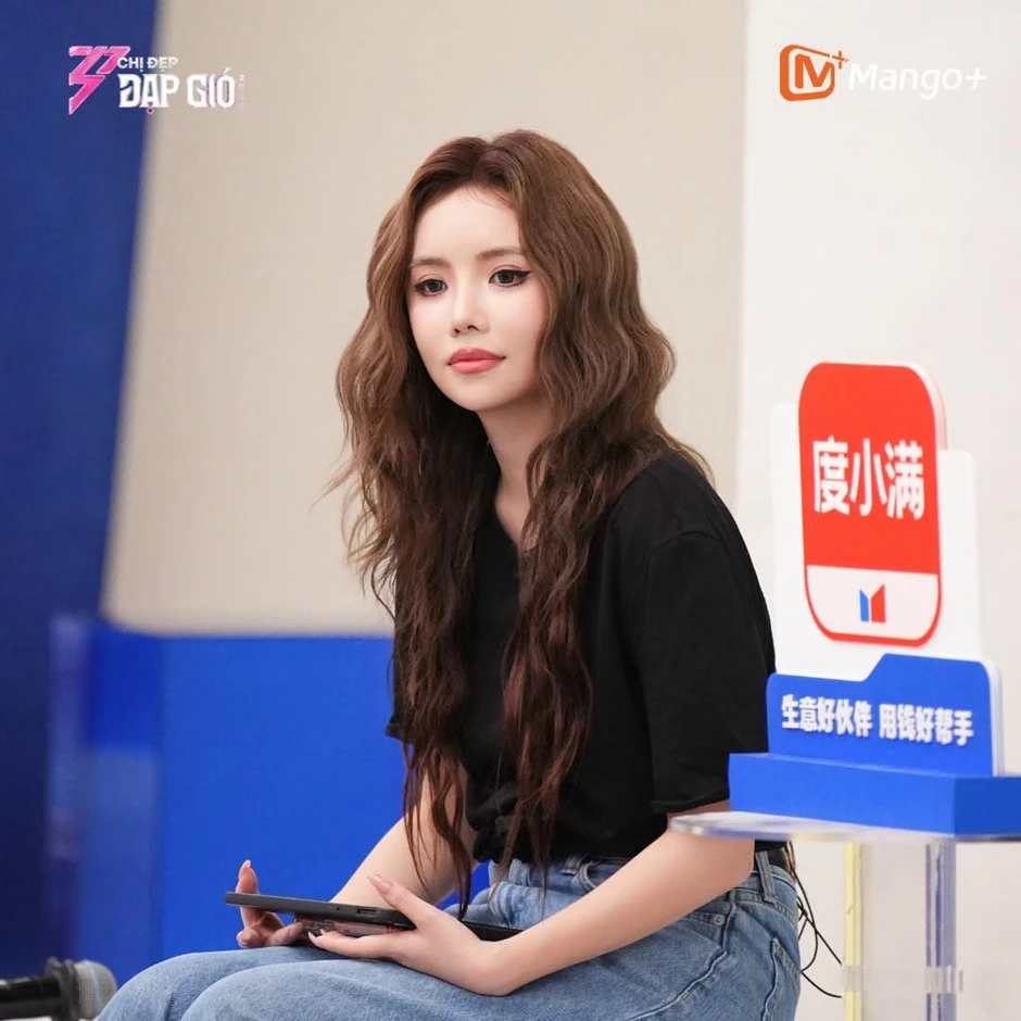 Mỹ nhân tài năng ngang ngửa Trang Pháp, cứ kết hợp với sao Việt là gây sốt