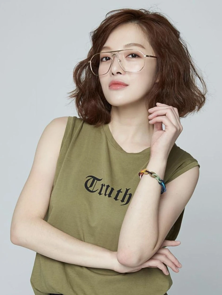 Mỹ nhân Thư Ký Kim bật khóc nấc vì mẹ ruột gặp tai nạn đến chấn động não trong lúc trông cháu Mỹ nhân Thư Ký Kim bật khóc nấc vì mẹ ruột gặp tai nạn đến chấn động não trong lúc trông cháu