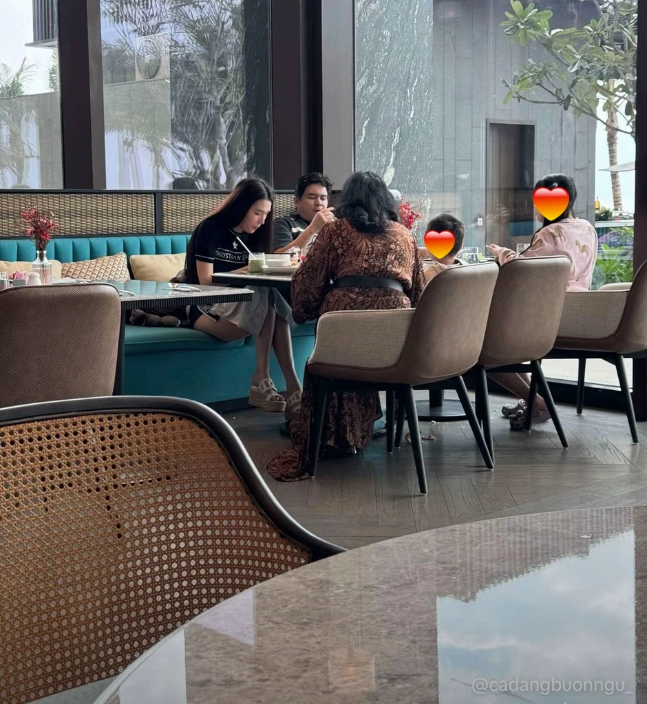 Mỹ nhân Việt vừa công khai có con trai 3 tuổi với bác sĩ thẩm mỹ nổi tiếng