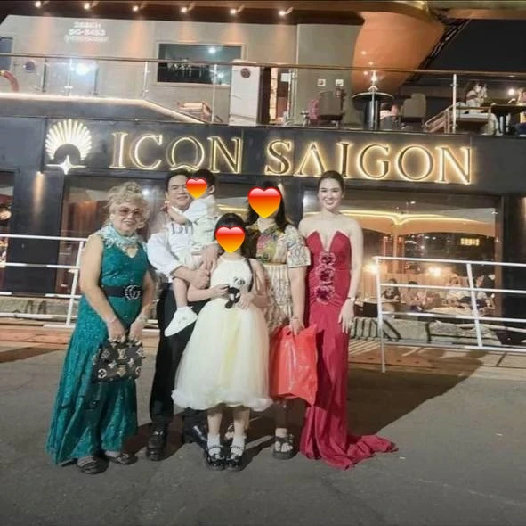 Mỹ nhân Việt vừa công khai có con trai 3 tuổi với bác sĩ thẩm mỹ nổi tiếng