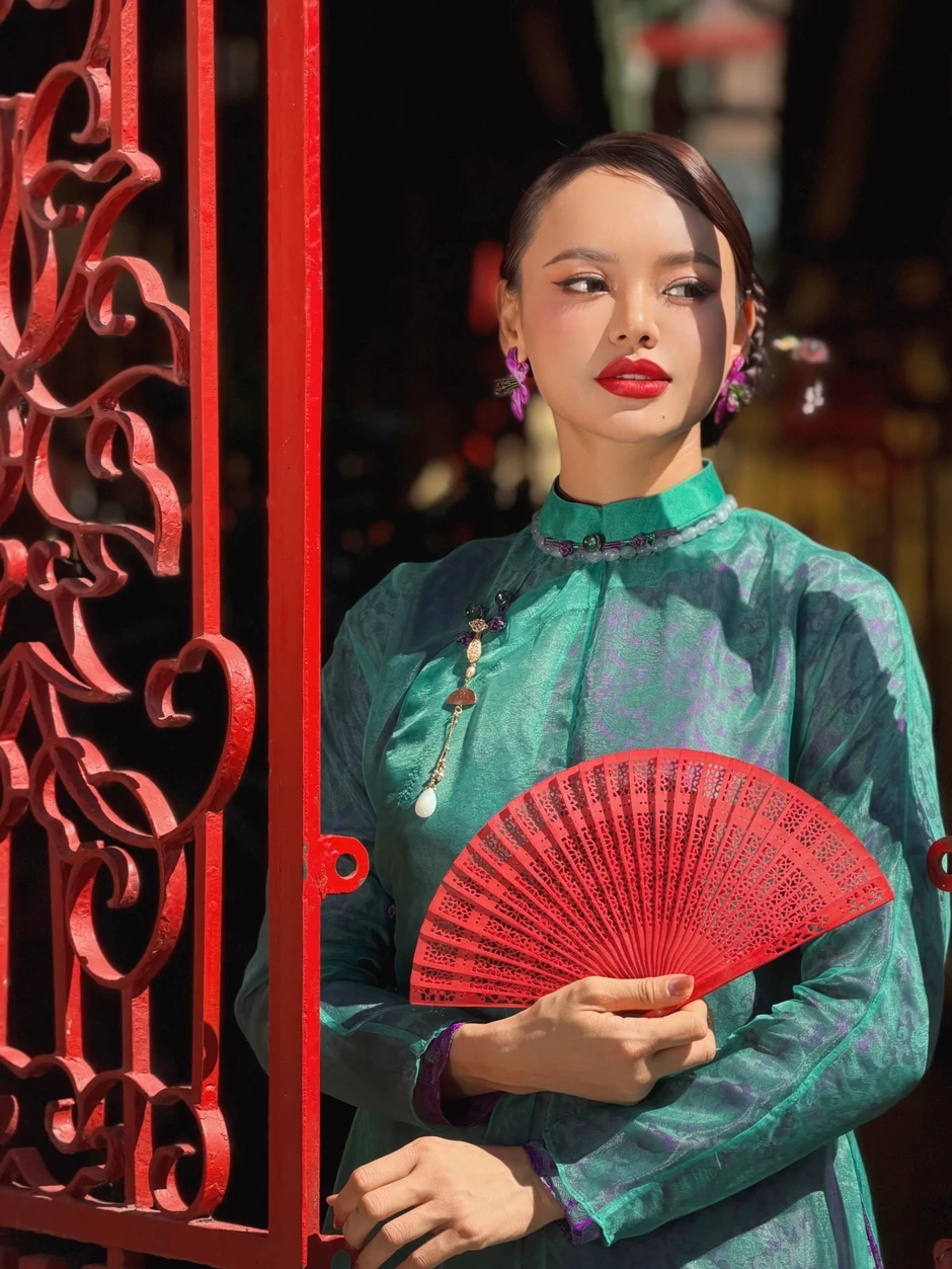 Mai Ngô vướng tranh cãi khi tiếp tục thi Miss Supranational 2026