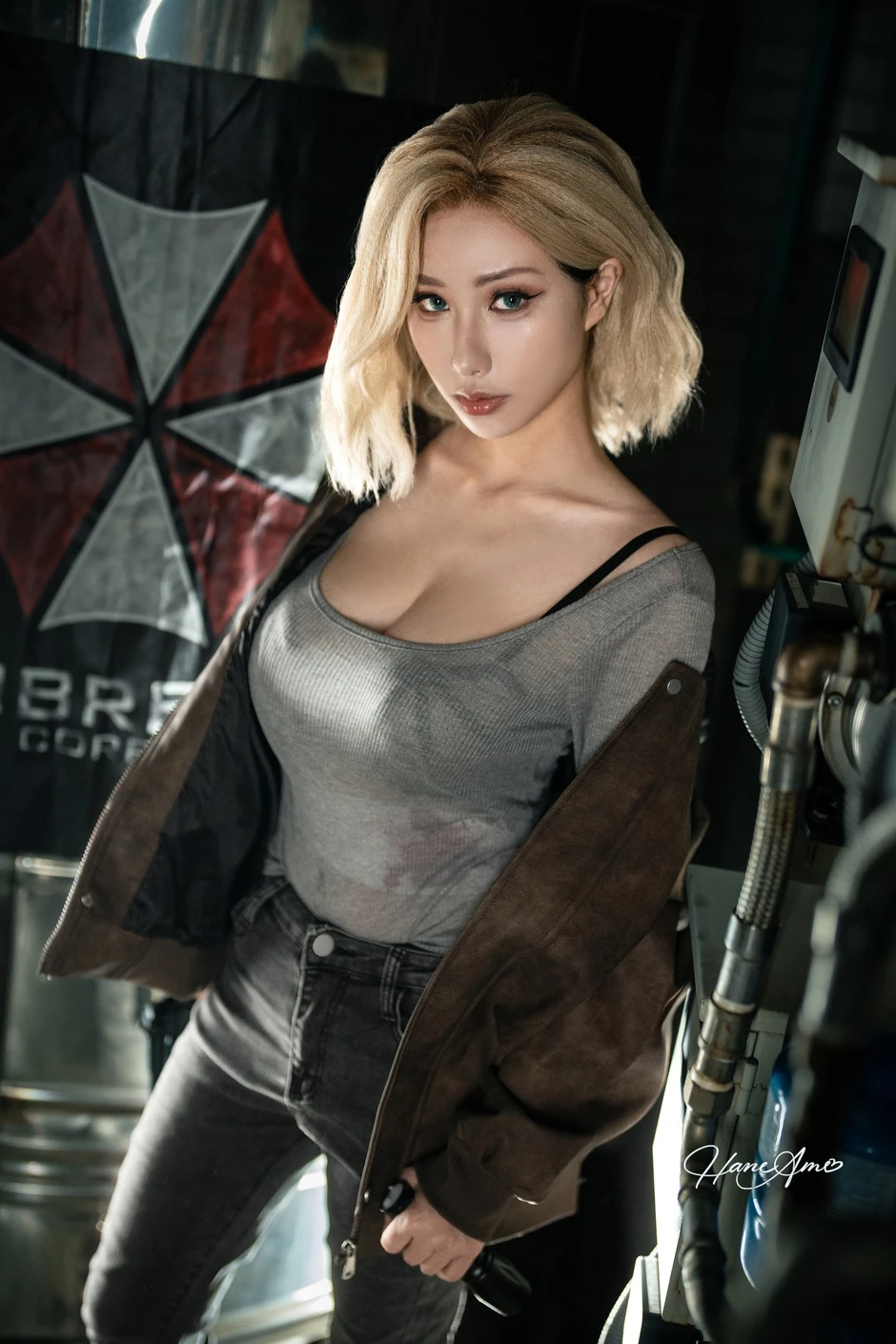 Màn biến hình thành Grace Ashcroft của hot coser Hane Ame "gây bão", fan mỏi mắt nhìn mãi không muốn rời