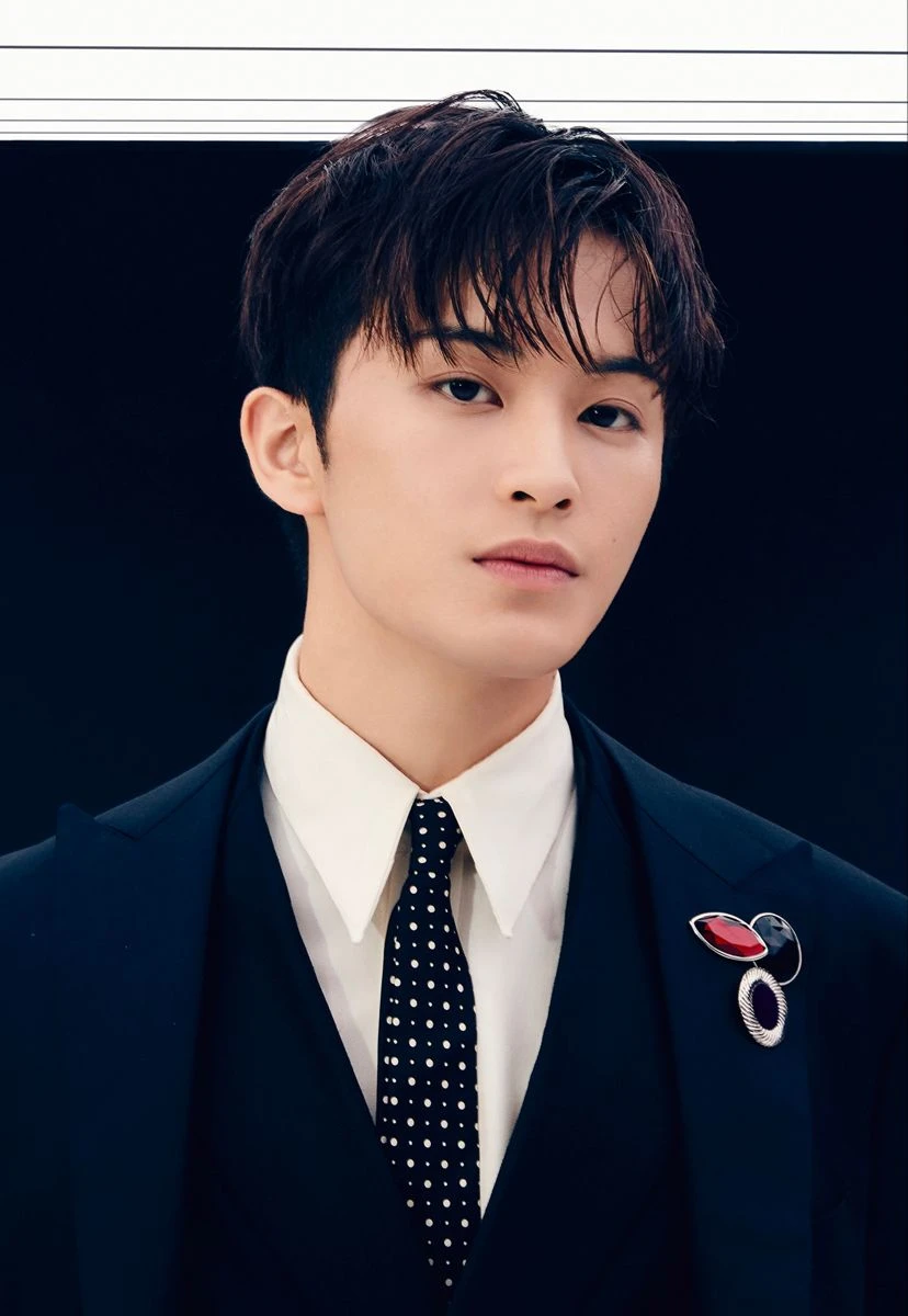 Mark Lee rời NCT khiến MXH Trung Quốc "bạo đỏ", nhóm nhạc biểu tượng hết thời