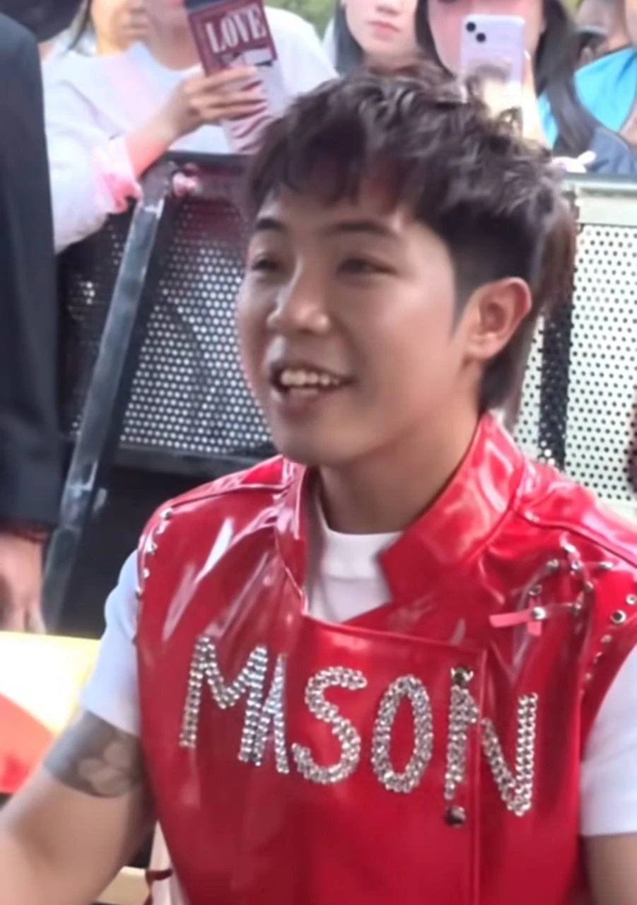 Mason Nguyễn sau ồn ào xuất hiện trong livestream B Ray: Nhãn hàng bị vạ lây, chỉ xuất hiện vài phút ở sự kiện