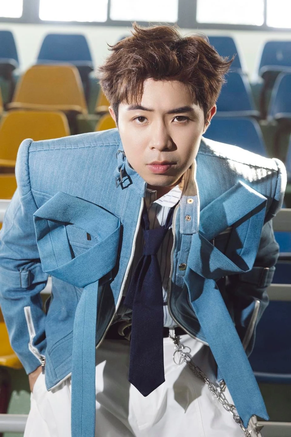 Mason Nguyễn xin lỗi, dời lịch phát hành MV vì ồn ào lời rap nhạy cảm của B Ray