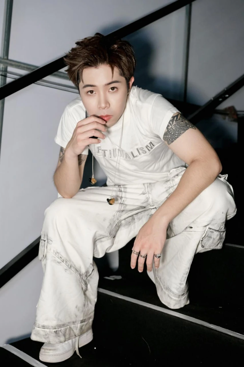 Mason Nguyễn xin lỗi, dời lịch phát hành MV vì ồn ào lời rap nhạy cảm của B Ray