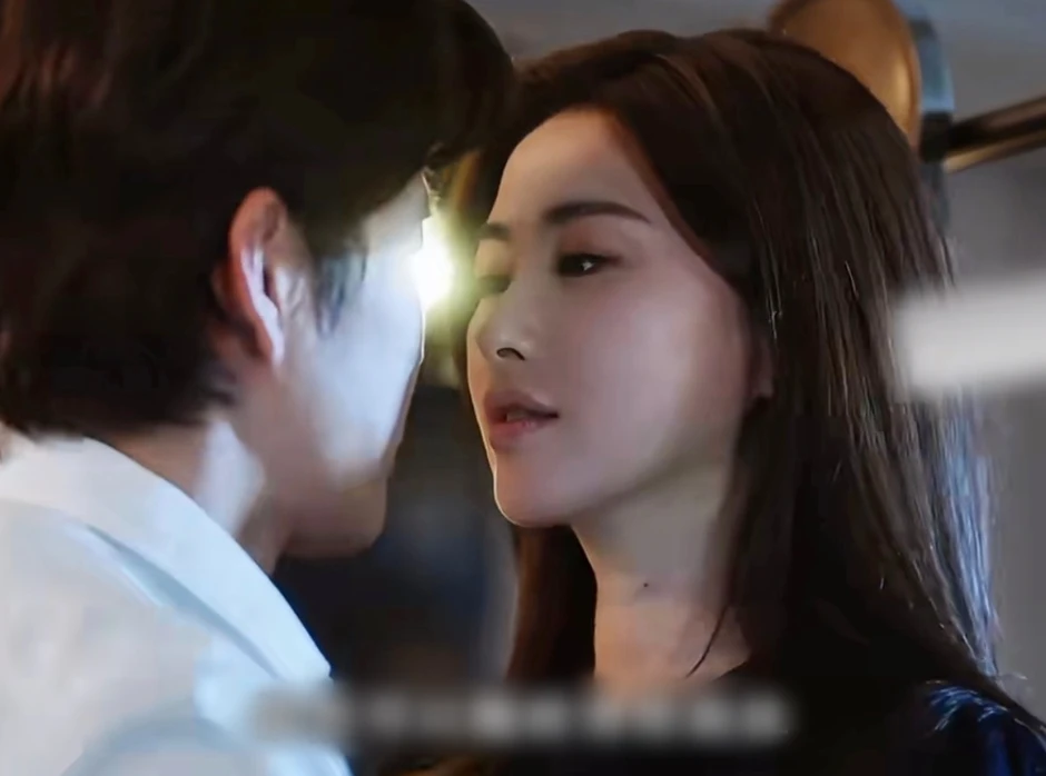 Mật ngữ kỷ đang viral khắp MXH với cảnh nóng hút 100 triệu view