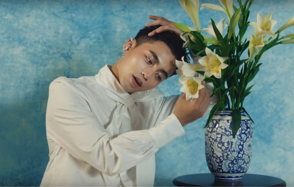 MONO cùng loạt mỹ nhân xâm chiếm hot search Threads ngay lúc này