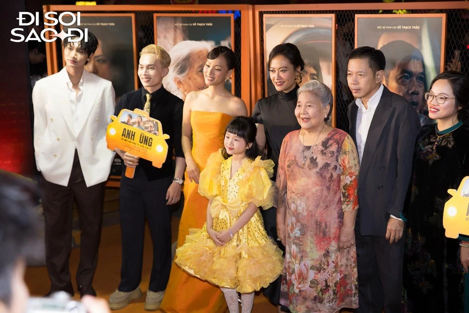 MXH nín thở khi Chi Pu lên đồ đi sự kiện