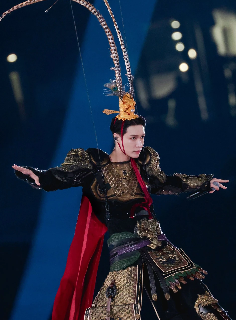 Nam ca sĩ bị Nhà hát quốc gia “cắt sóng”, vừa tổ chức concert 80 nghìn người thì bị phong ấn sự nghiệp