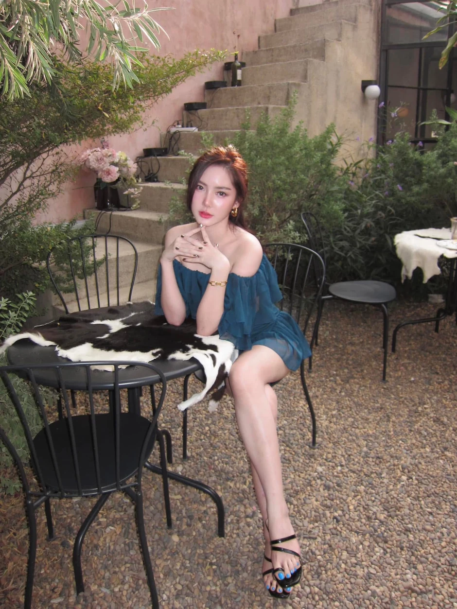 Ngâm bồn nước đá vì sức khoẻ, hot girl đáp trả hoài nghi "làm màu"