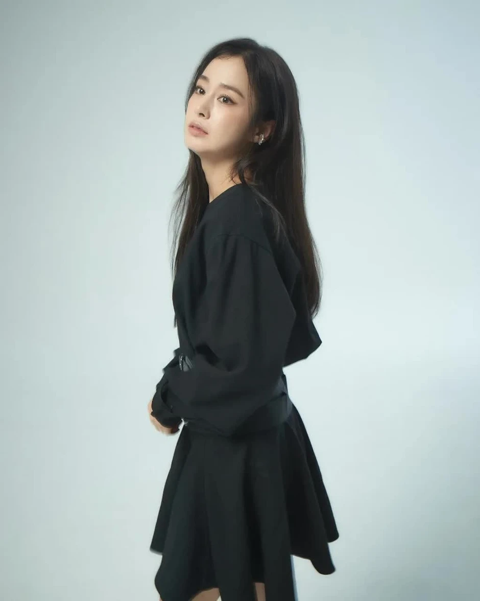 Ngắm Kim Tae Hee 17 năm trước mới hiểu tại sao Bi Rain thắng đời 1-0, nhan sắc đạt đến cảnh giới tối thượng