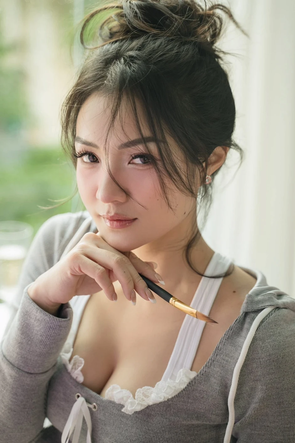 Ngắm nhan sắc hiện tại của Thủy Top, từng là biểu tượng gợi cảm huyền thoại, triệu người tìm kiếm