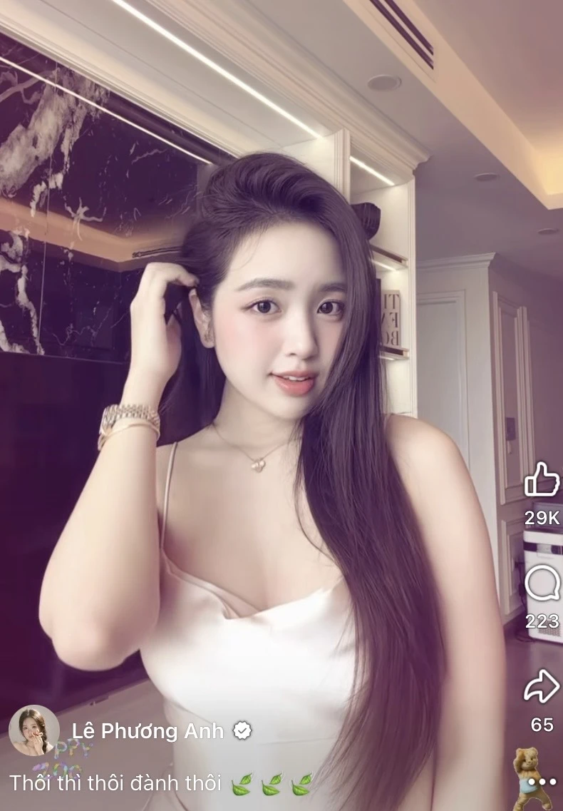 Ngẫu nhiên chụp màn hình từ clip, hot girl vẫn "nét căng", xinh đẹp chuẩn "cực phẩm" nhan sắc Ngẫu nhiên chụp màn hình từ clip, hot girl vẫn "nét căng", xinh đẹp chuẩn "cực phẩm" nhan sắc