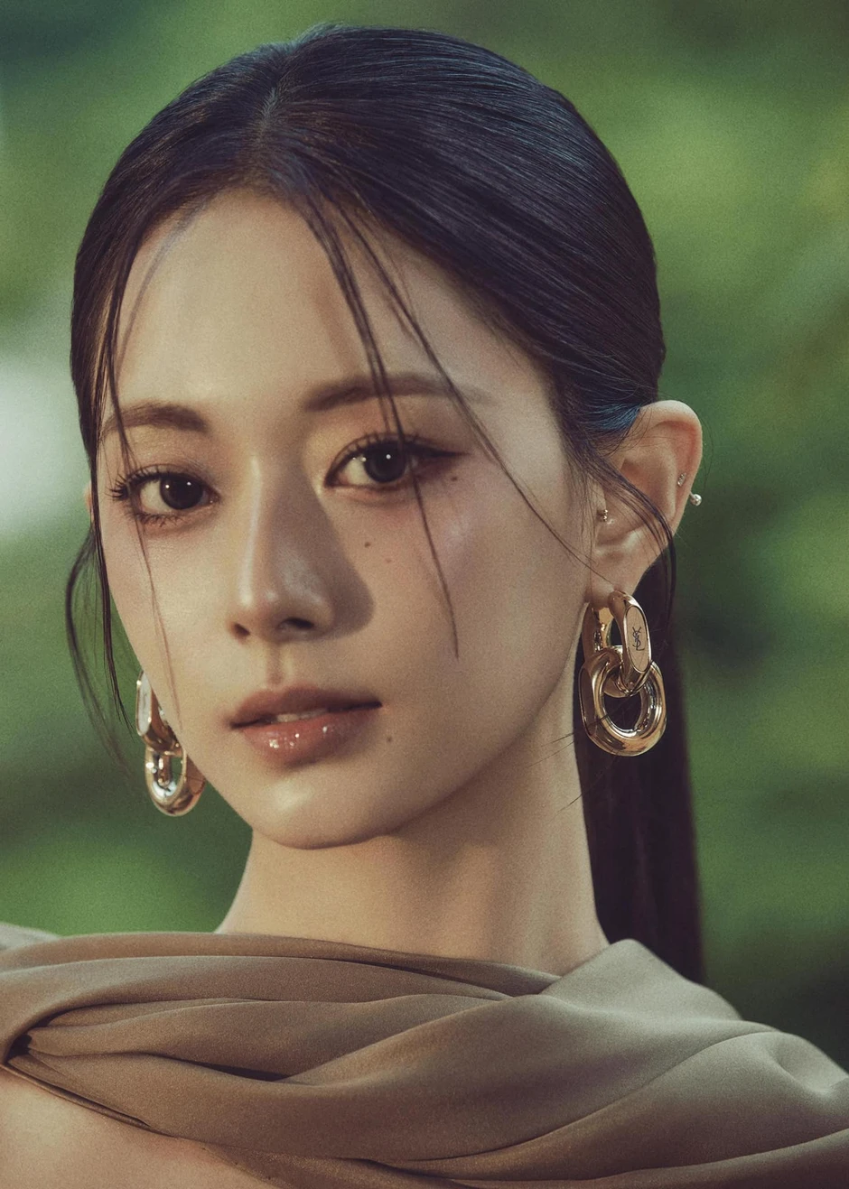 Ngoại hình gây choáng của mỹ nhân 11 lần lọt top đẹp nhất thế giới, nhan sắc "chống flop" là có thật Ngoại hình gây choáng của mỹ nhân 11 lần lọt top đẹp nhất thế giới, nhan sắc "chống flop" là có thật