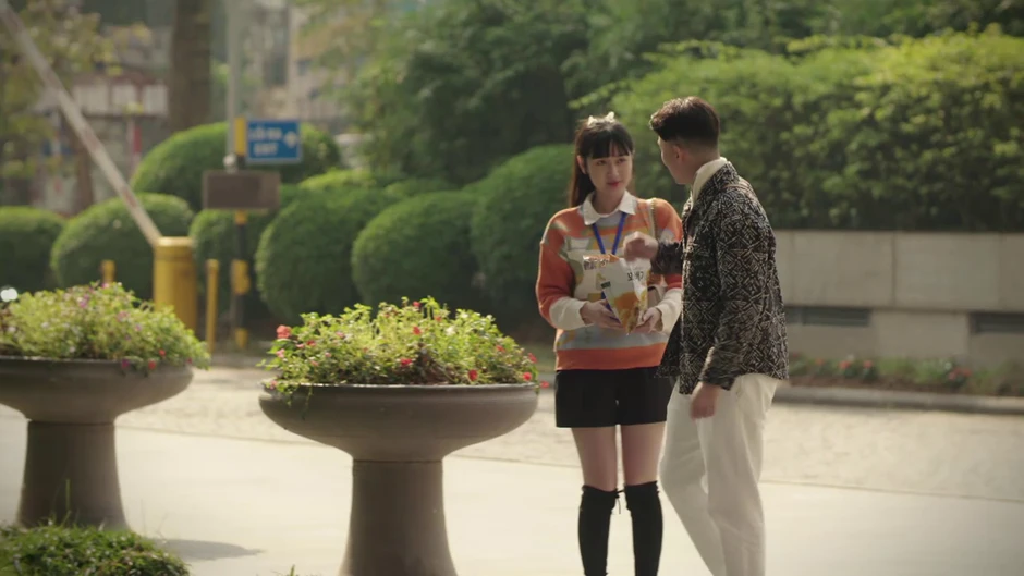 Ngọc Thủy 25 tập phim chỉ đi 1 đôi giày, áo cũng sản xuất theo lô