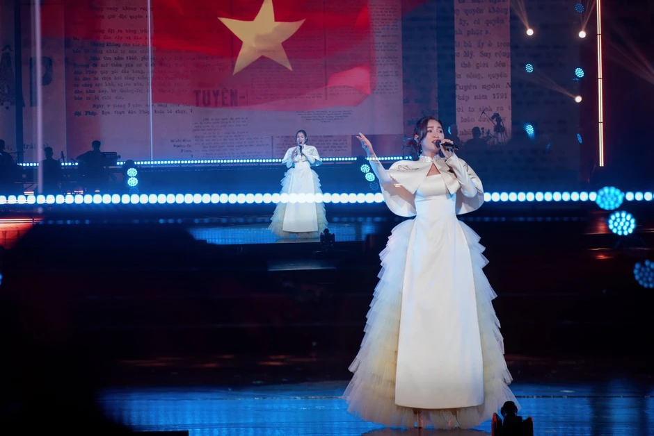 Nguyễn Duyên Quỳnh - giọng ca Nhạc viện phải xin lỗi vì hát nhép