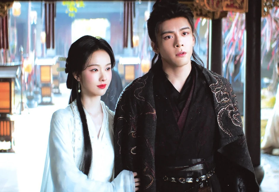 Nguyệt Lân Ỷ Kỷ gây bão với cảnh 18+ siêu cháy