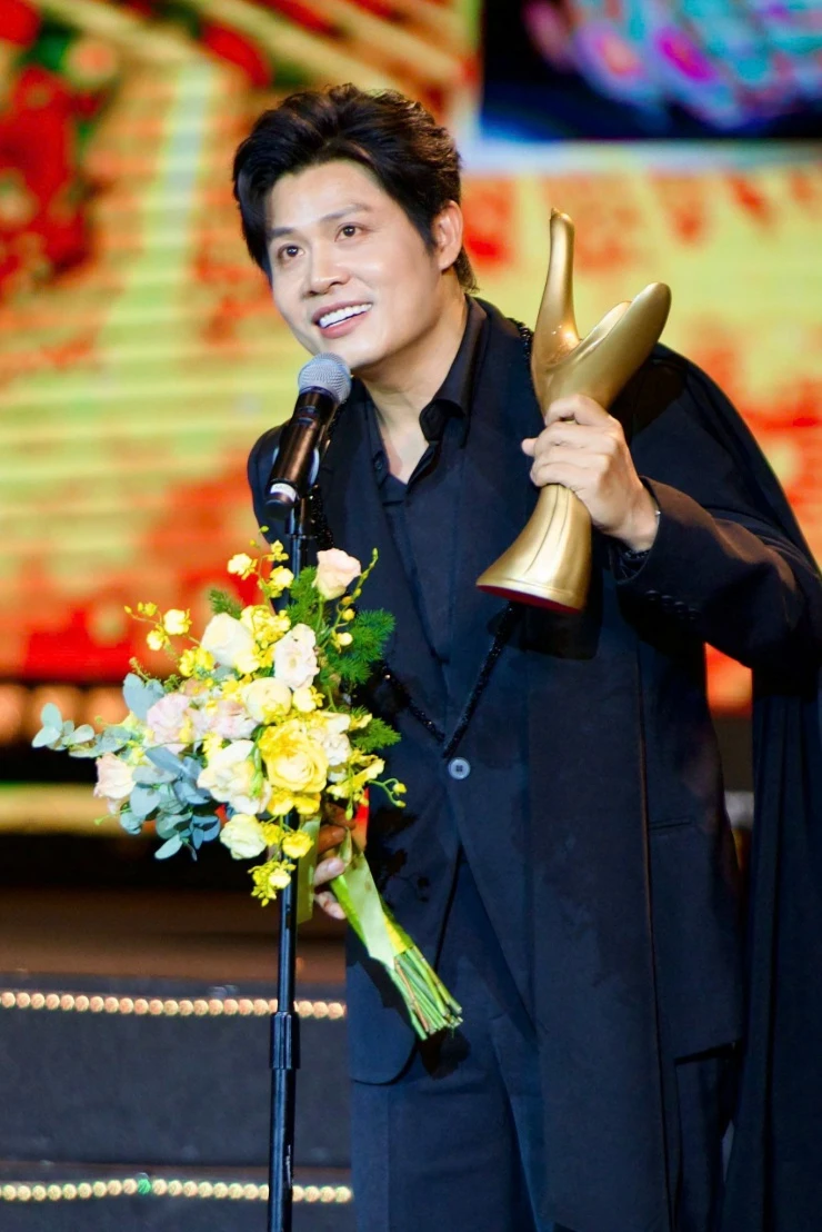 Nhạc sĩ Nguyễn Văn Chung nhận tin vui