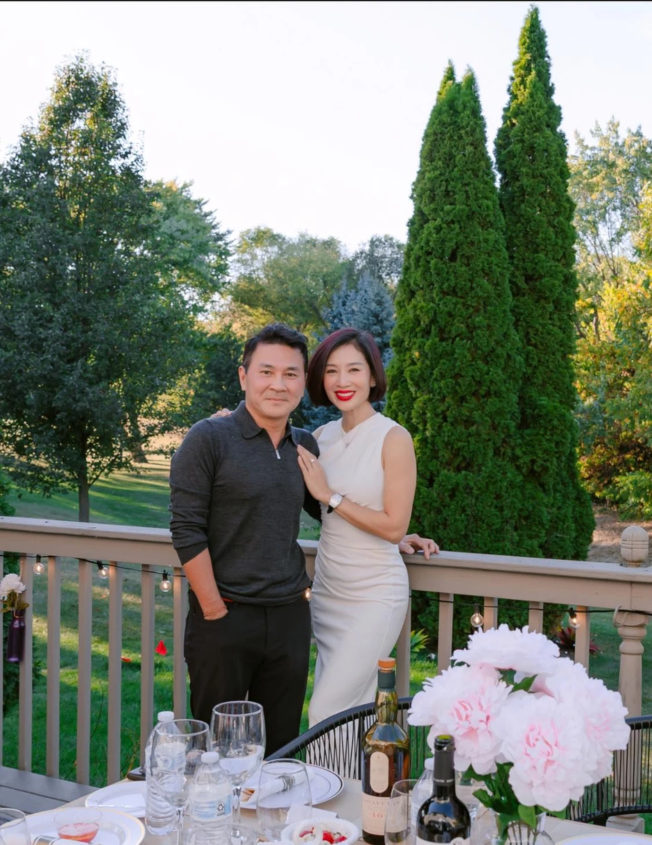 Nhan sắc "cô thư ký xinh đẹp" sở hữu biệt thự 200 tỷ, sinh 2 con cho đại gia vẫn có nhiều người theo đuổi