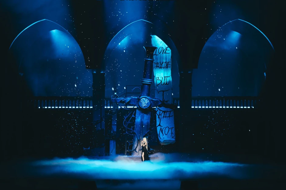 Nhan sắc thật của Phùng Khánh Linh Nhan sắc thật của Phùng Khánh Linh