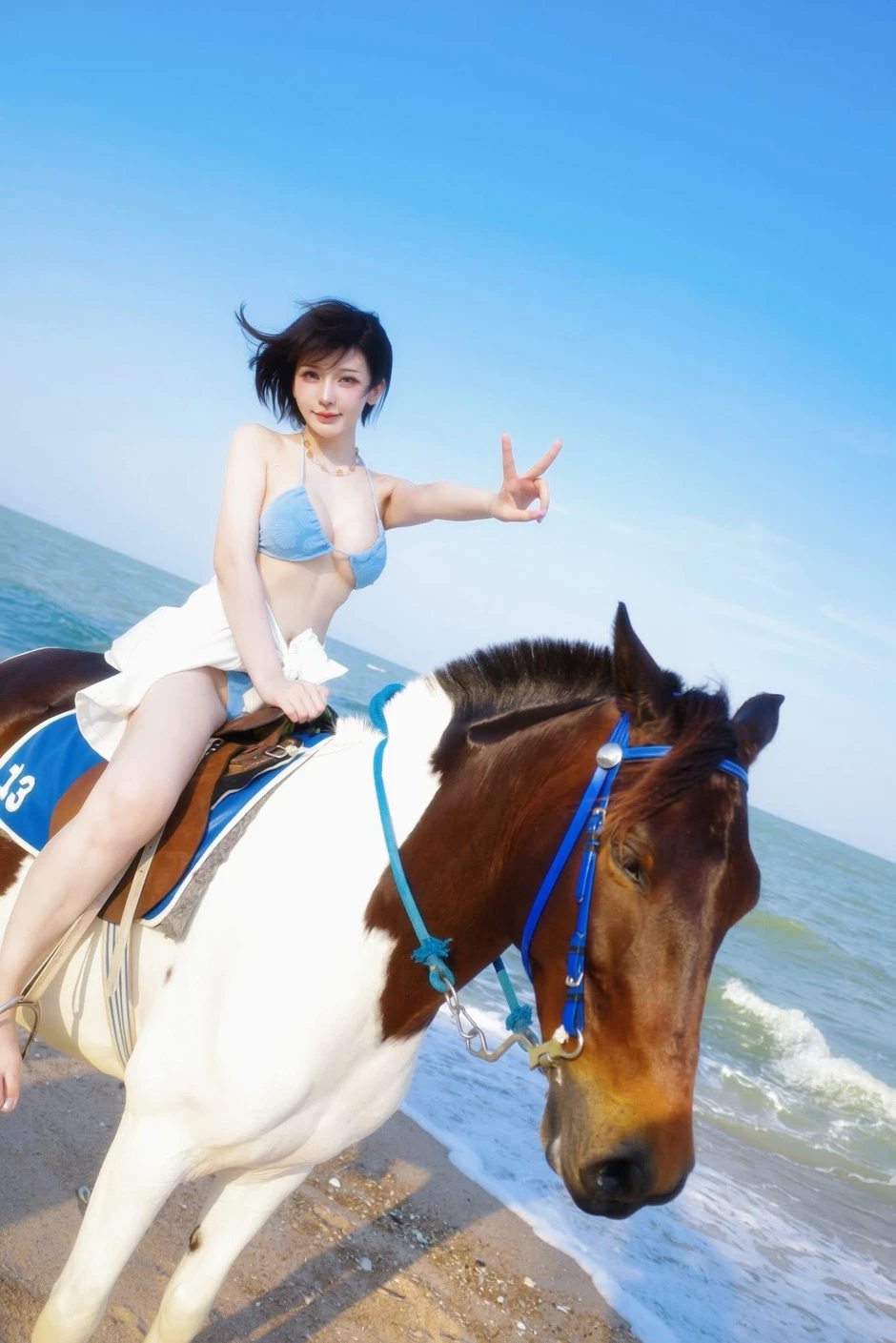 Nhập vai game "mỹ ngựa", nữ streamer thả dáng với bikini cuốn hút! Nhập vai game "mỹ ngựa", nữ streamer thả dáng với bikini cuốn hút!