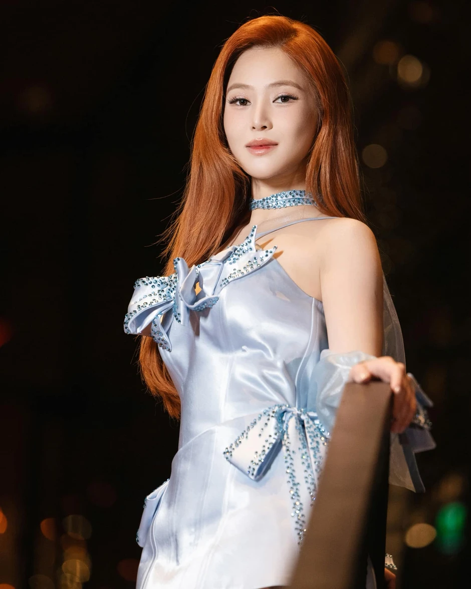 Nhiều tài khoản Ấn Độ, Châu Phi... thả tim vào bài đăng Hương Tràm nhận giải Cống hiến Nhiều tài khoản Ấn Độ, Châu Phi... thả tim vào bài đăng Hương Tràm nhận giải Cống hiến