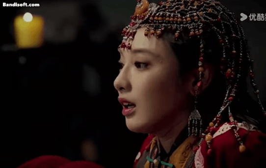 Nhìn Bành Tiểu Nhiễm để hiểu sách giáo khoa diễn xuất là gì