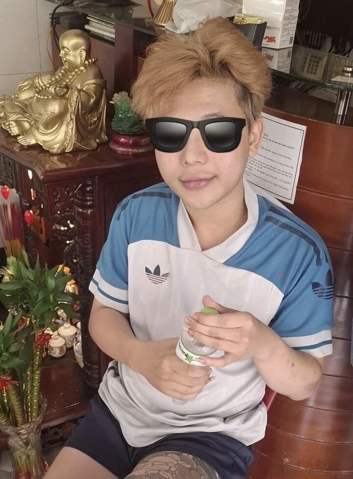 Những màn giả gái chấn động, mỹ nhân "pha-ke" khiến bạn trai "bay màu" hàng tỷ đồng Những màn giả gái chấn động, mỹ nhân "pha-ke" khiến bạn trai "bay màu" hàng tỷ đồng