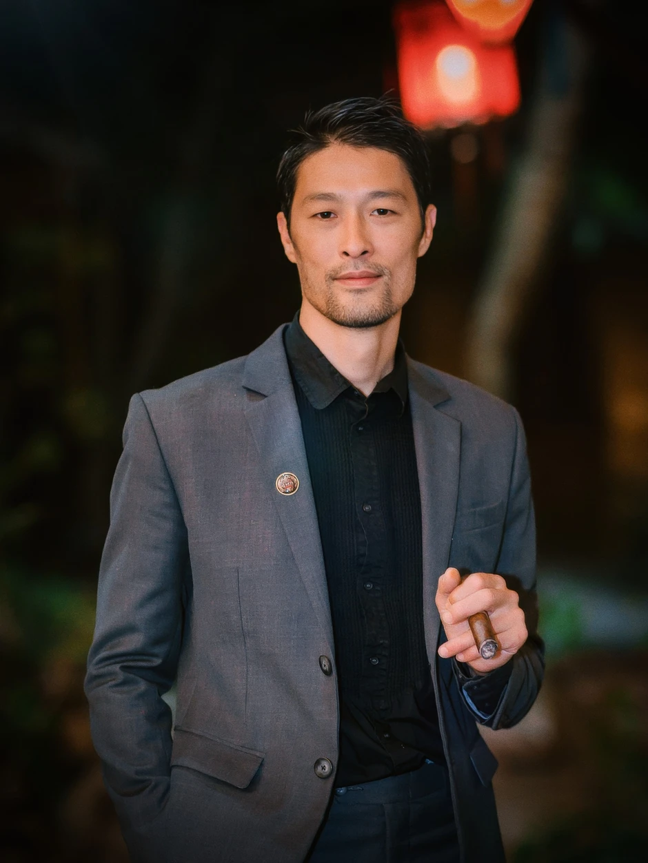 Nói đây là Johnny Trí Nguyễn, có ai tin không?