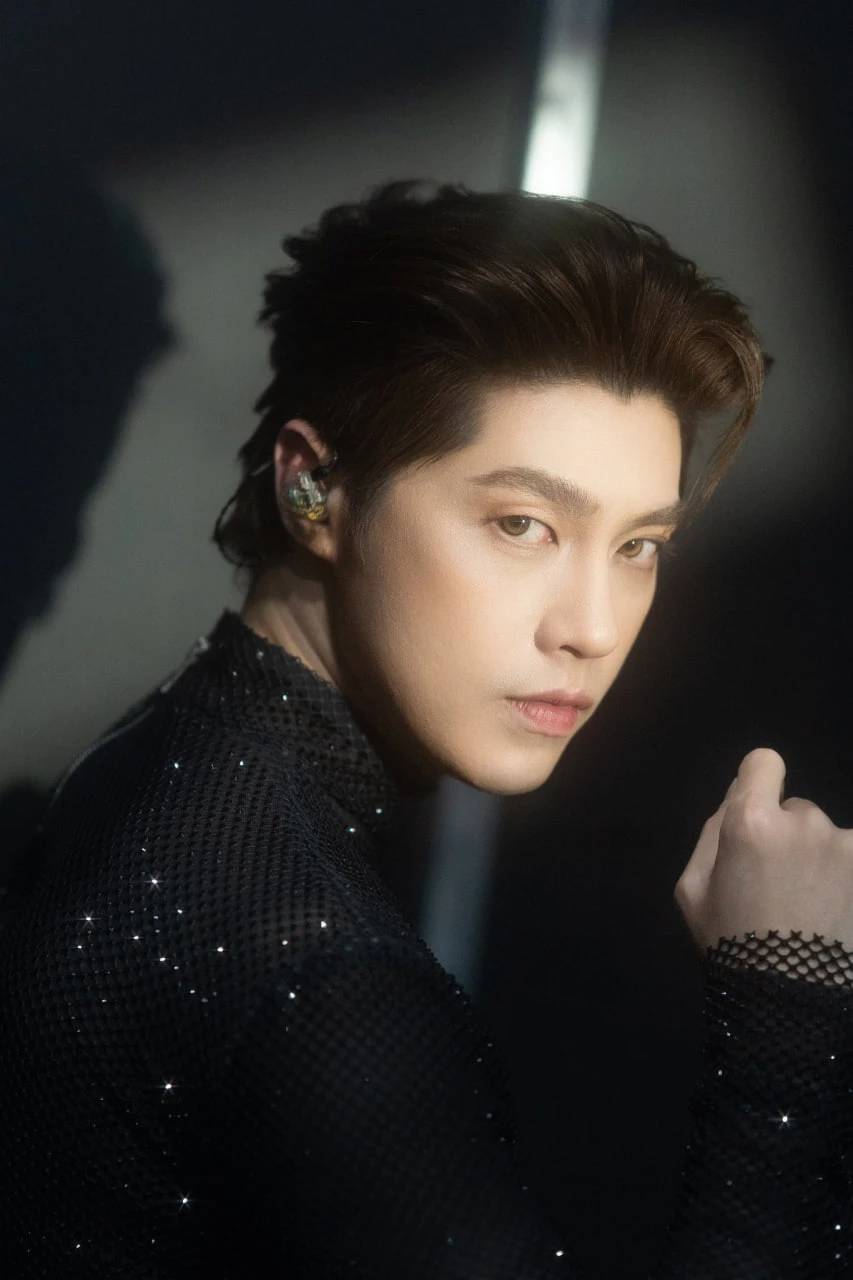 Noo Phước Thịnh 3 lần đề cử đẹp nhất thế giới, hát 3 bài "ẵm nhẹ" 600 triệu đồng?