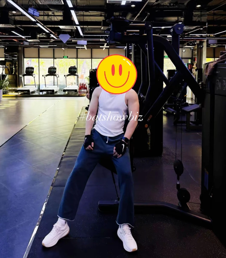 Noo Phước Thịnh lộ tin nhắn riêng tư với chàng trai người Trung Quốc