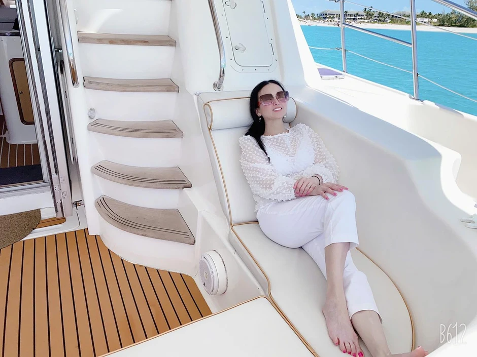 Nữ ca sĩ giàu nhất Việt Nam cưới tỷ phú Mỹ: "Nhiều lúc giận chồng lắm, nhưng nghĩ lại thôi"