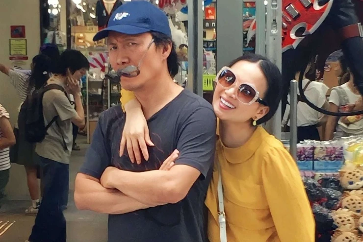 Nữ ca sĩ ở ẩn sau khi lấy tỷ phú Mỹ: Áp lực vì chồng thành đạt, có nhiều bóng hồng vây quanh Nữ ca sĩ ở ẩn sau khi lấy tỷ phú Mỹ: Áp lực vì chồng thành đạt, có nhiều bóng hồng vây quanh