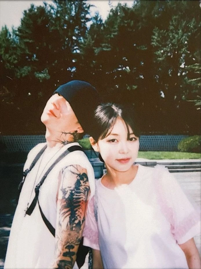 Nữ ca sĩ vừa chia tay đã hậm hực ra hẳn bài hát ám chỉ bạn trai hôi miệng, nhắc nhở đi đánh răng đi!